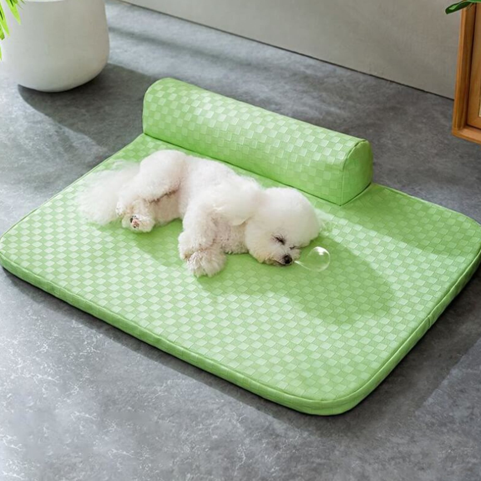 Checkerboard Leather Pet Bed Orthopedic Scratch Resistant Washable