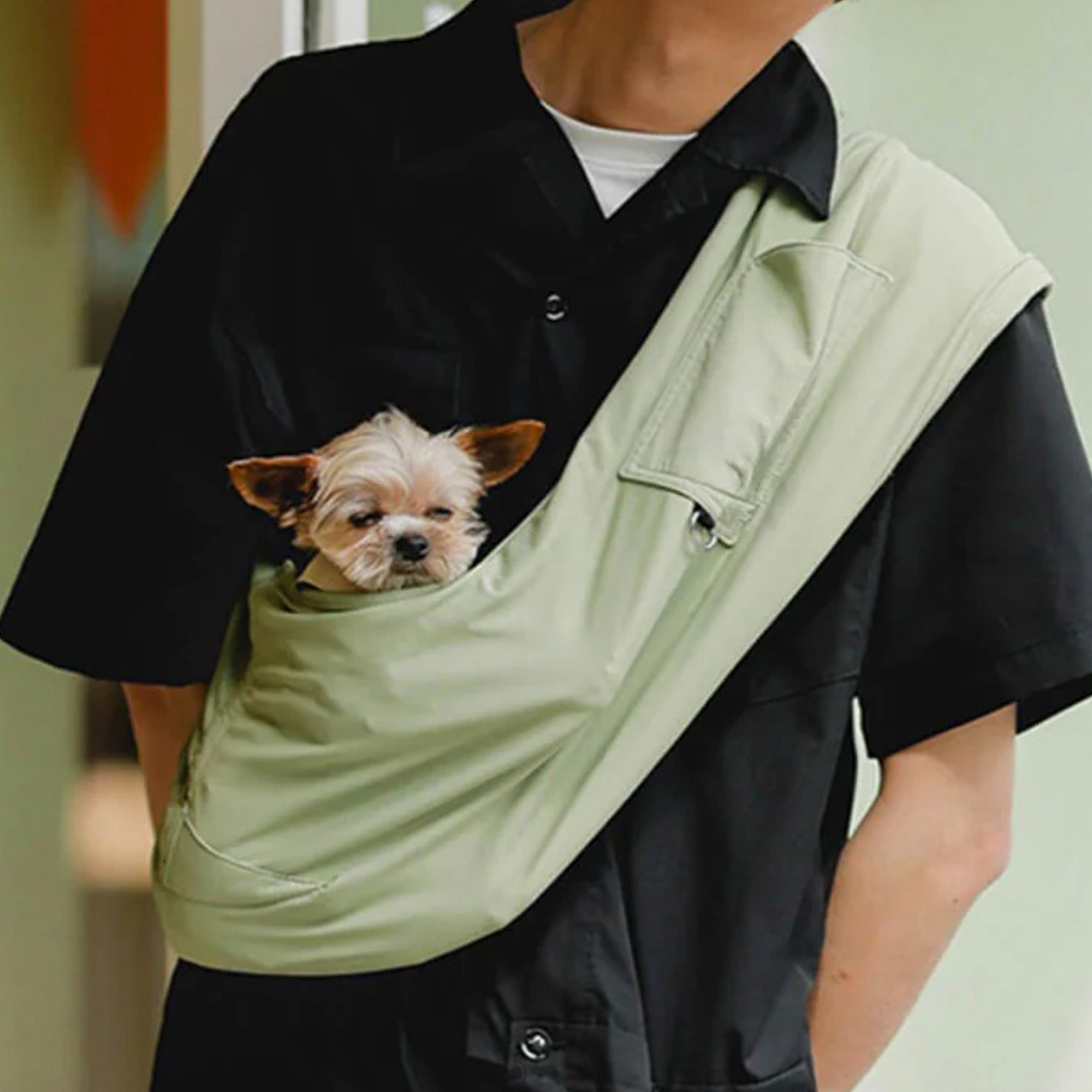Pet Sling Carrier – Hands-Free, Lightweight & Secure for Small Pets