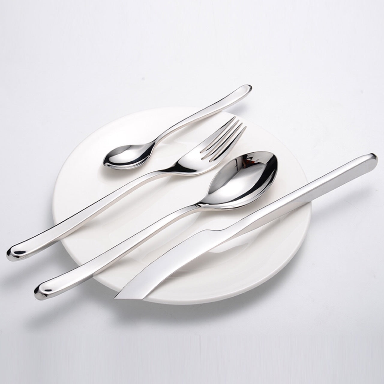 Ritz Cutelry Set – Classic Elegance in Every Detail