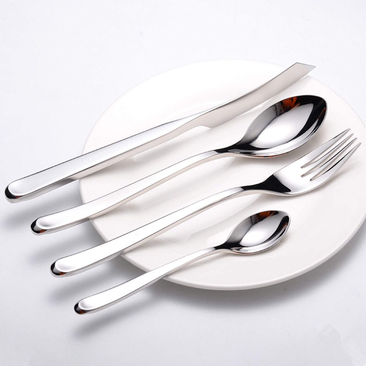 Ritz Cutelry Set – Classic Elegance in Every Detail