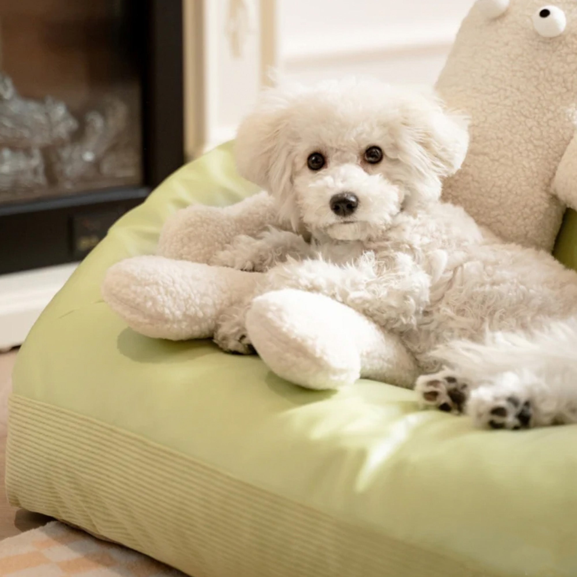 Luxury Pet Sofa Stylish Durable Waterproof Cozy Cushion