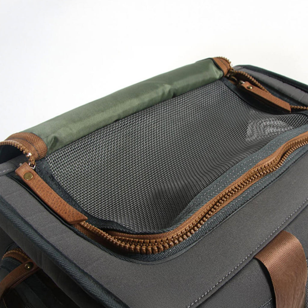 Waterproof Travel Pet Carrier – Breathable, Durable & Comfortable