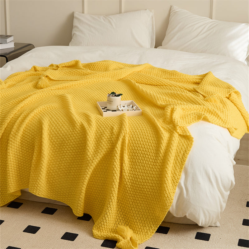 Regina Nordic Acrylic Knitted Blanket for Cozy Comfort