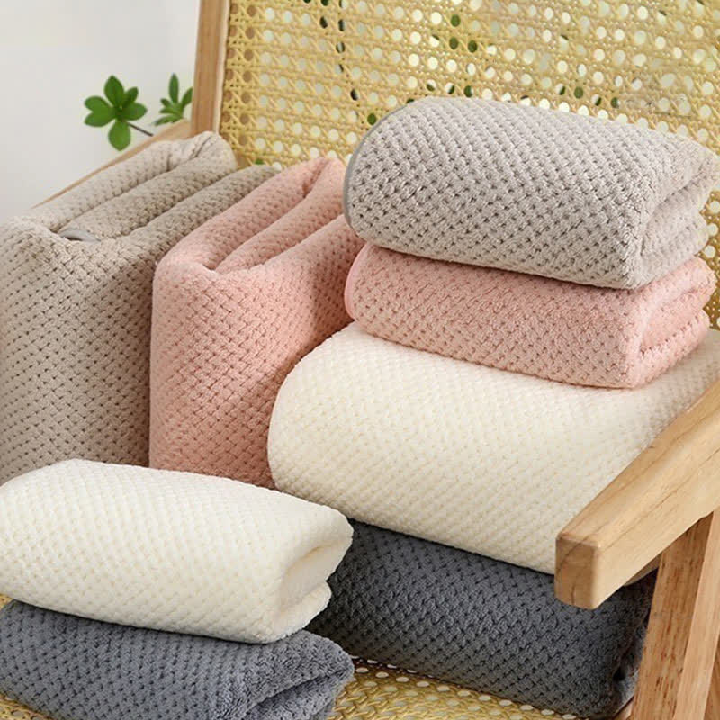 Solid Color Soft Breathable Bath Towel for Daily Use