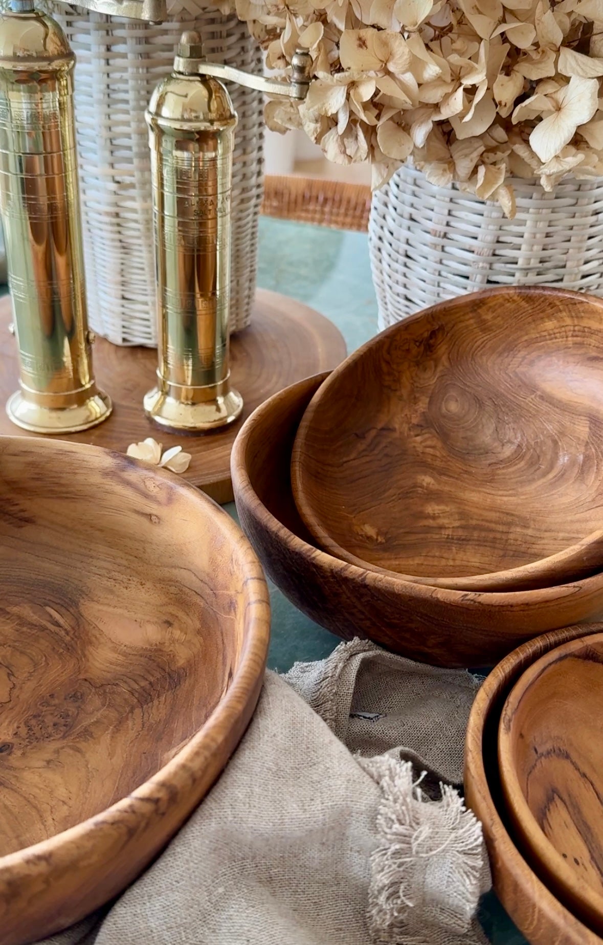 Handcrafted Teak Bowl Set – Nesting Design, 5 Piece