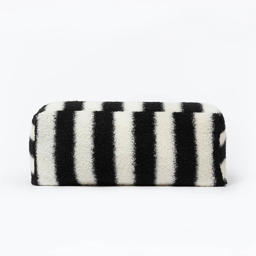 Modern Faux Lambswool Pet Sofa with Wide Armrests and Removable Cushion