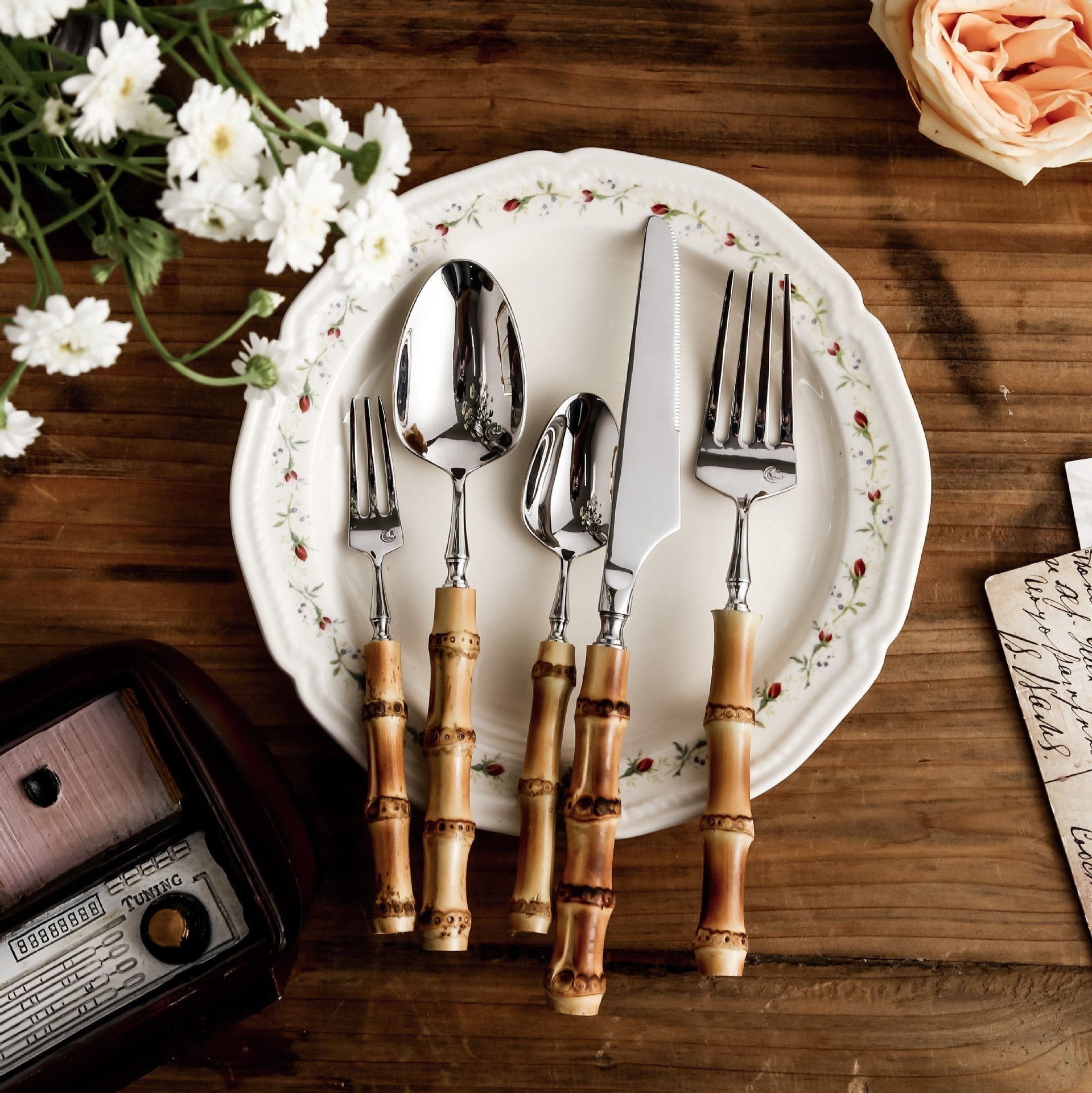 BambooElegance – Luxury Cutlery Set with Bamboo Accents