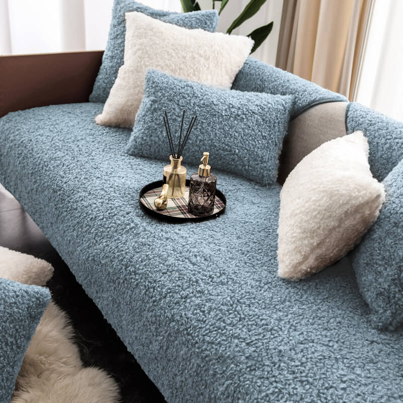 Luxury Warm Fleece Non-Slip Couch Cover for Pet Protection