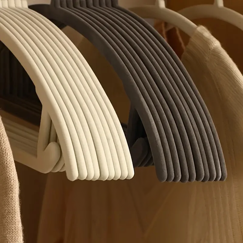 Non-Slip Clothes Hangers – 10 Pack