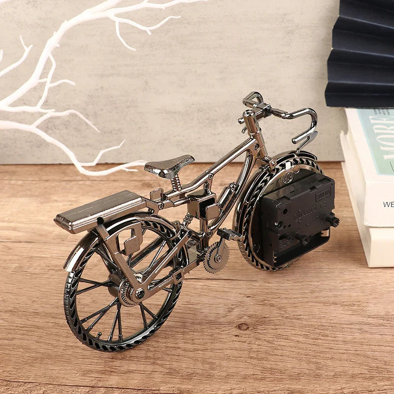 Vintage Bicycle Desk Clock with Handcrafted Design and Quartz Movement