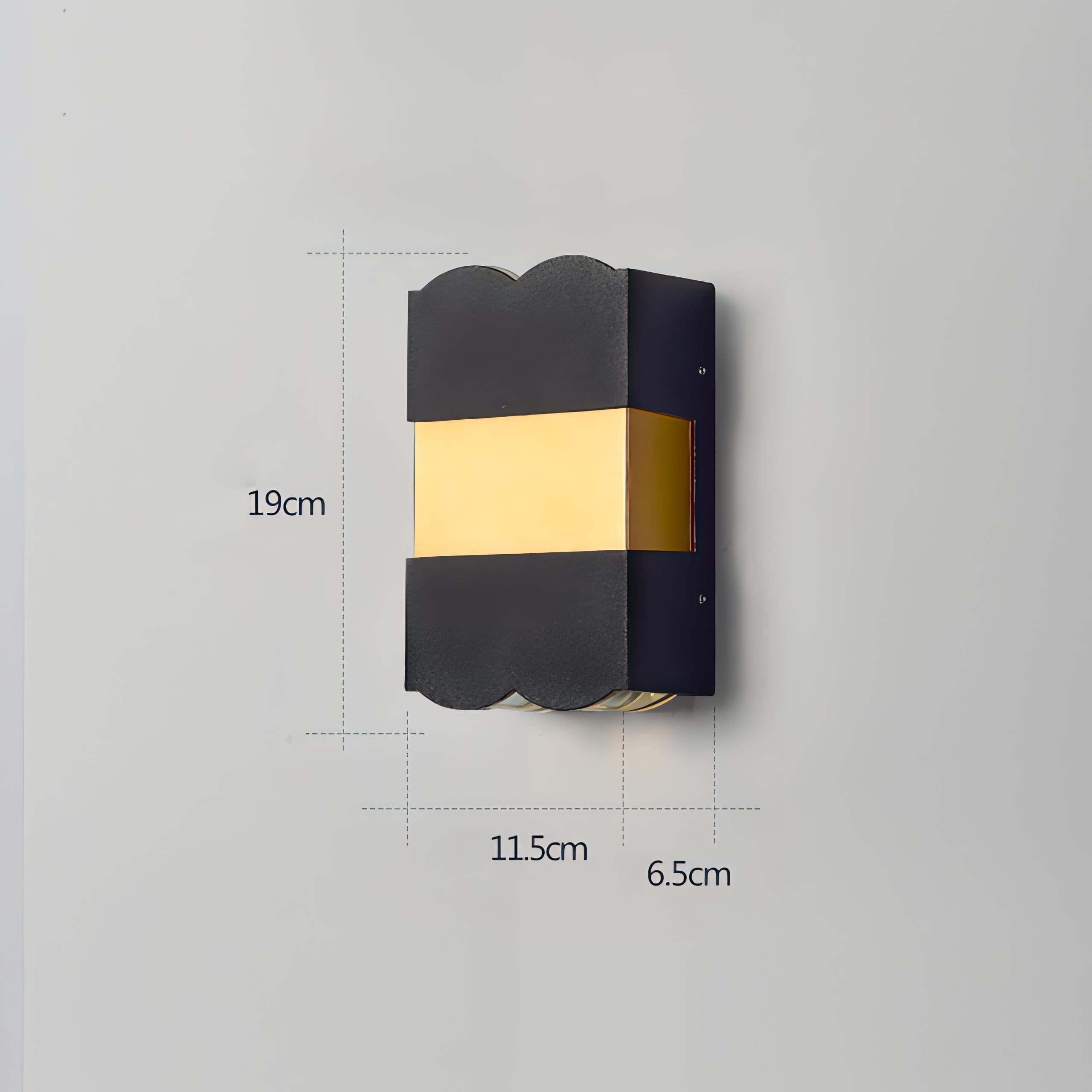 Vana - IP54 Waterproof Outdoor Wall Spotlight in Aluminum