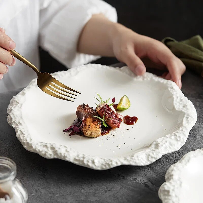 Rock Pattern Edged Ceramic Serving Plate for Stylish Dining