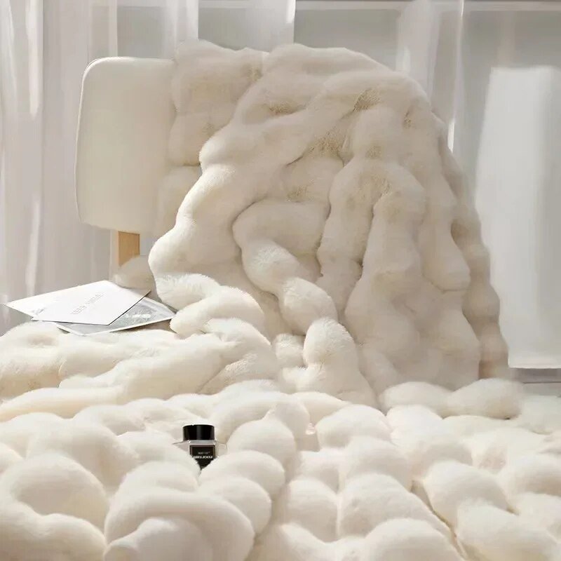 Super Soft Plush Winter Blanket for Cozy Comfort