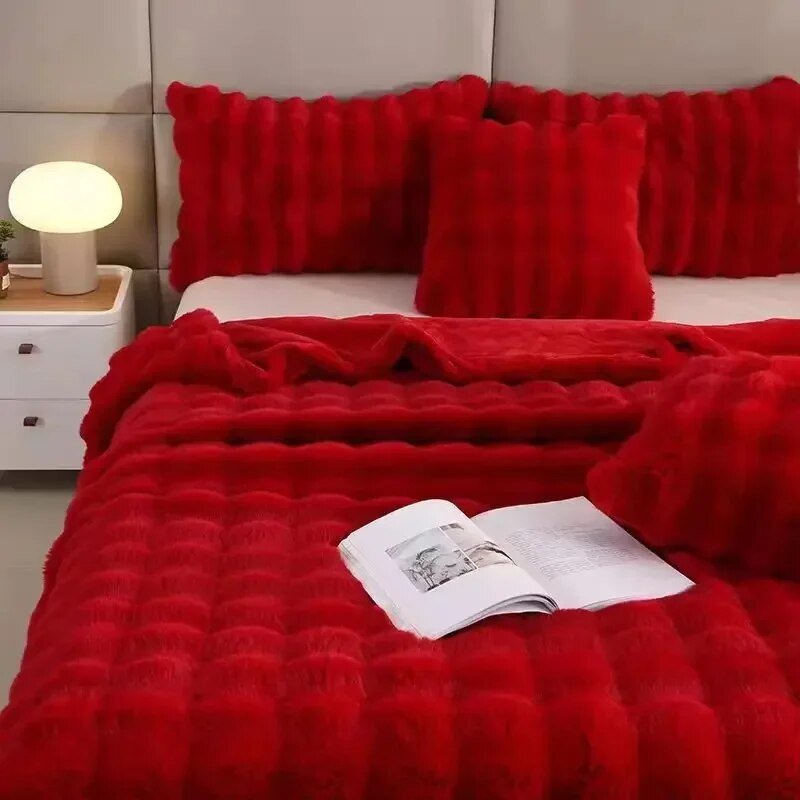 Super Soft Plush Winter Blanket for Cozy Comfort