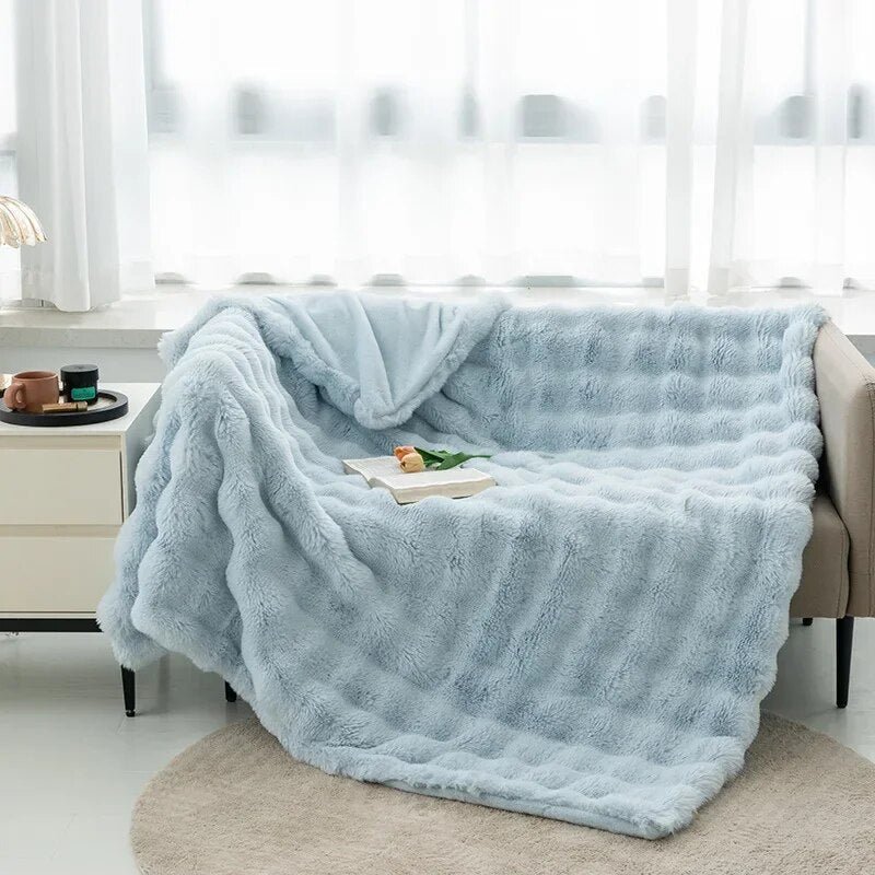 Super Soft Plush Winter Blanket for Cozy Comfort