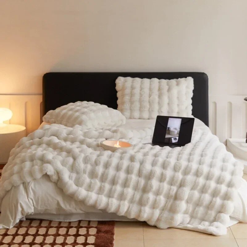 Super Soft Plush Winter Blanket for Cozy Comfort
