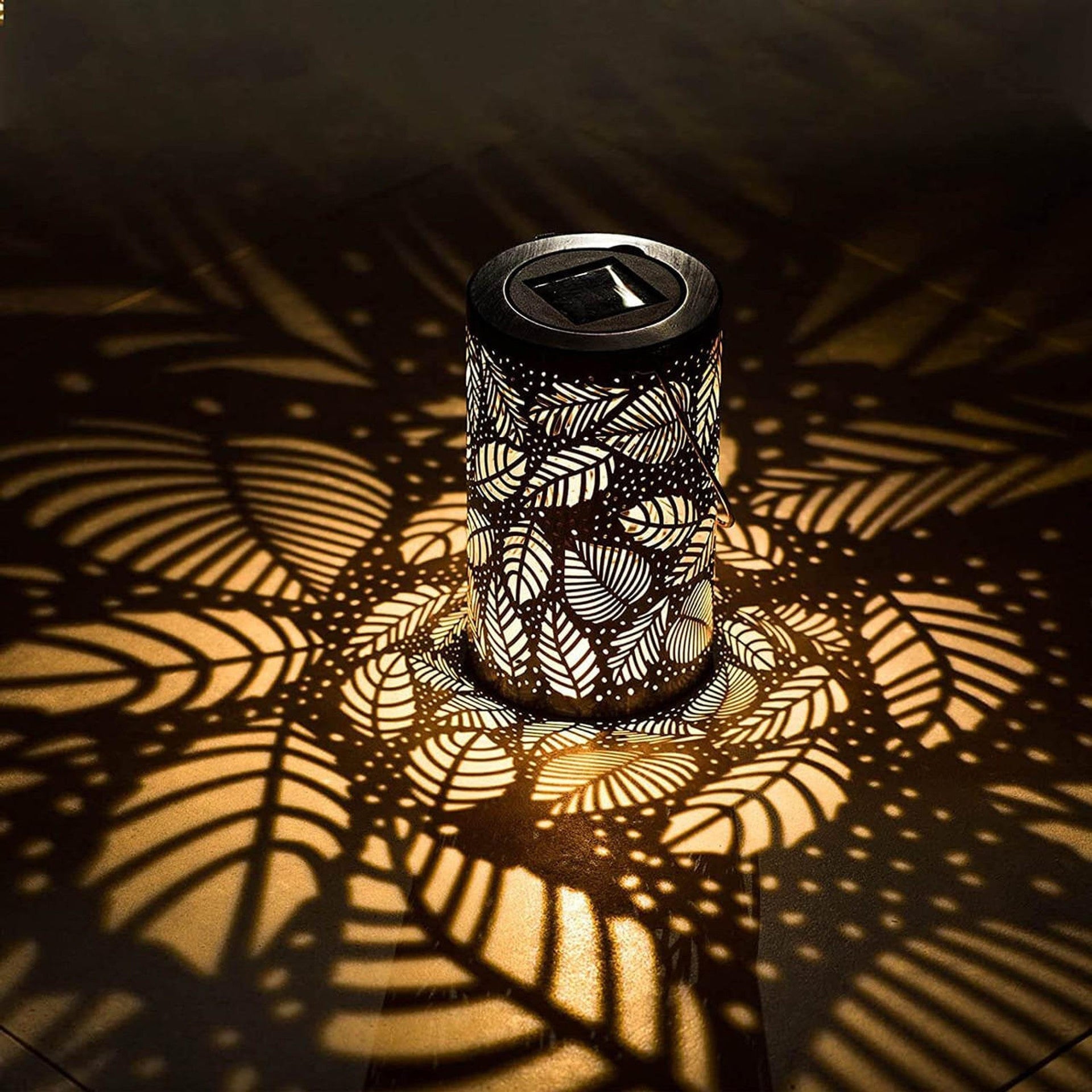 Luminous Leaf Lantern - Elegant Solar-Powered Design