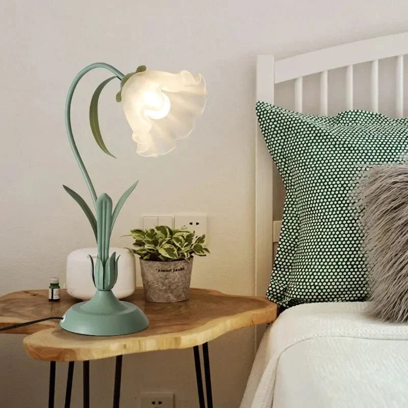 Vintage French Style Flower Table Lamp with Metal Base